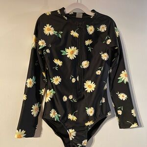 Girls Old Navy Rashguard suit, sz 8